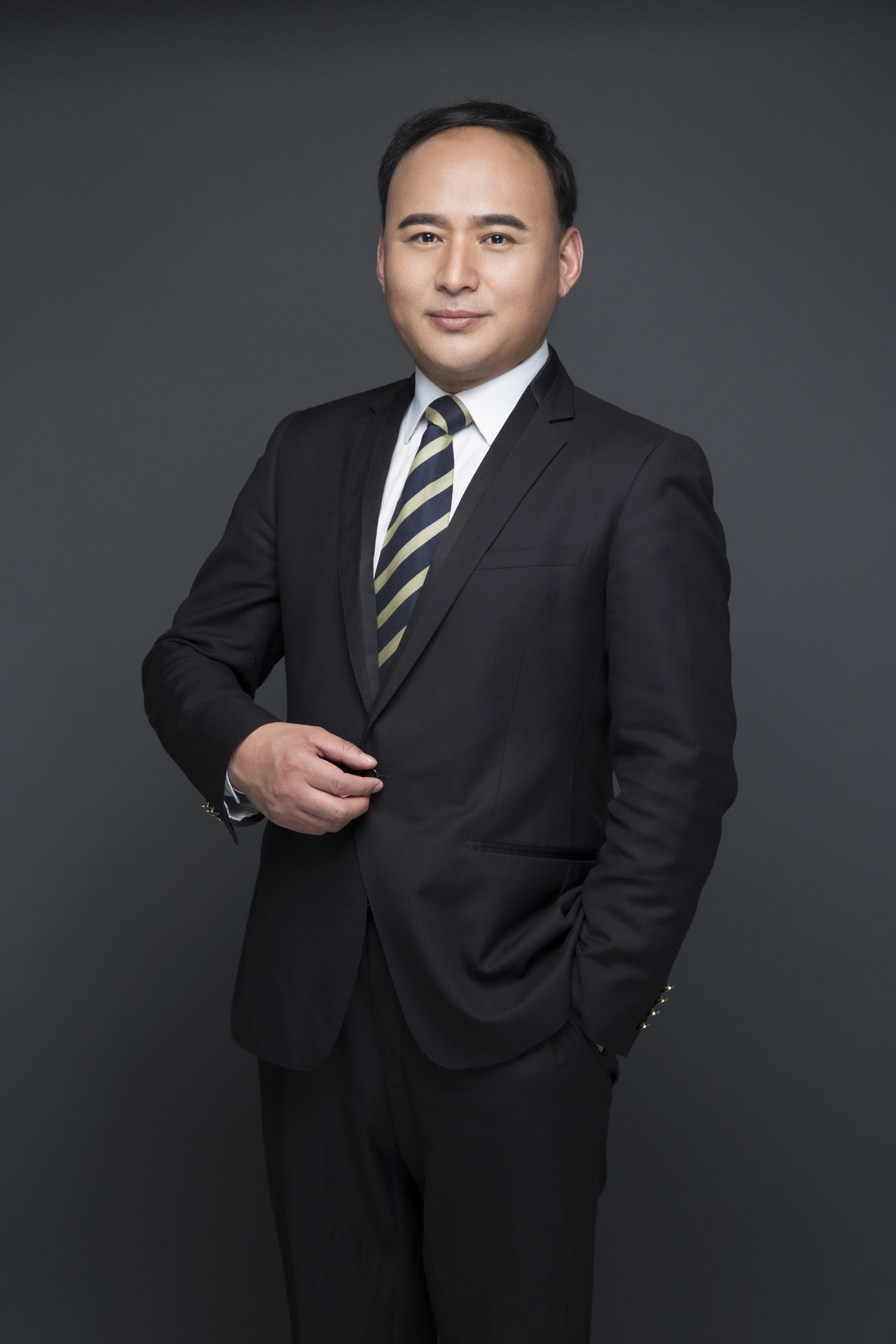 吴埂珐 品牌视觉系统总监